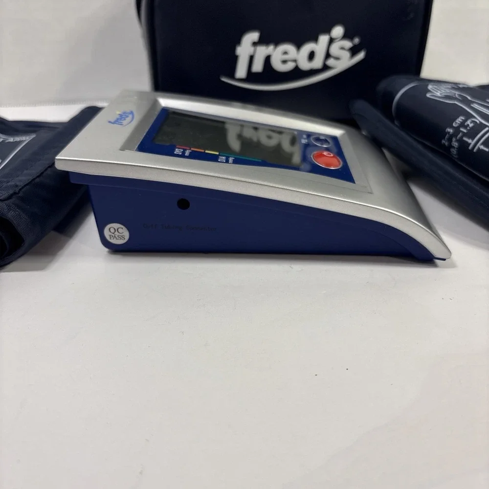 Fred's Automatic Blood Pressure Monitor 76-490 Large Upper Arm Cuffs & Case